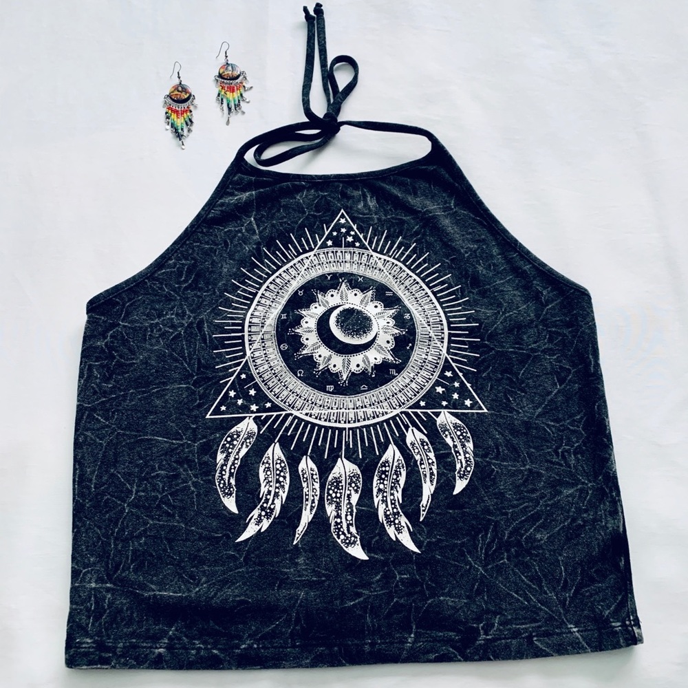 Black acid wash hippie vibe crop top!